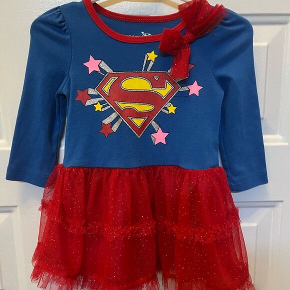 18M supergirl costume - Picture 1 of 3